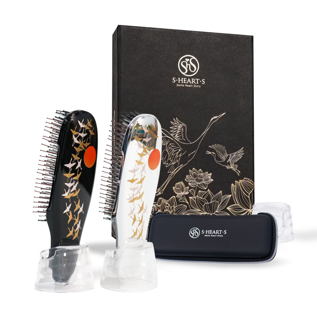 Подарочный набор с расческой  S-HEART-S Scalp Brush MAKIE LIMITED EDITION и чехлом
