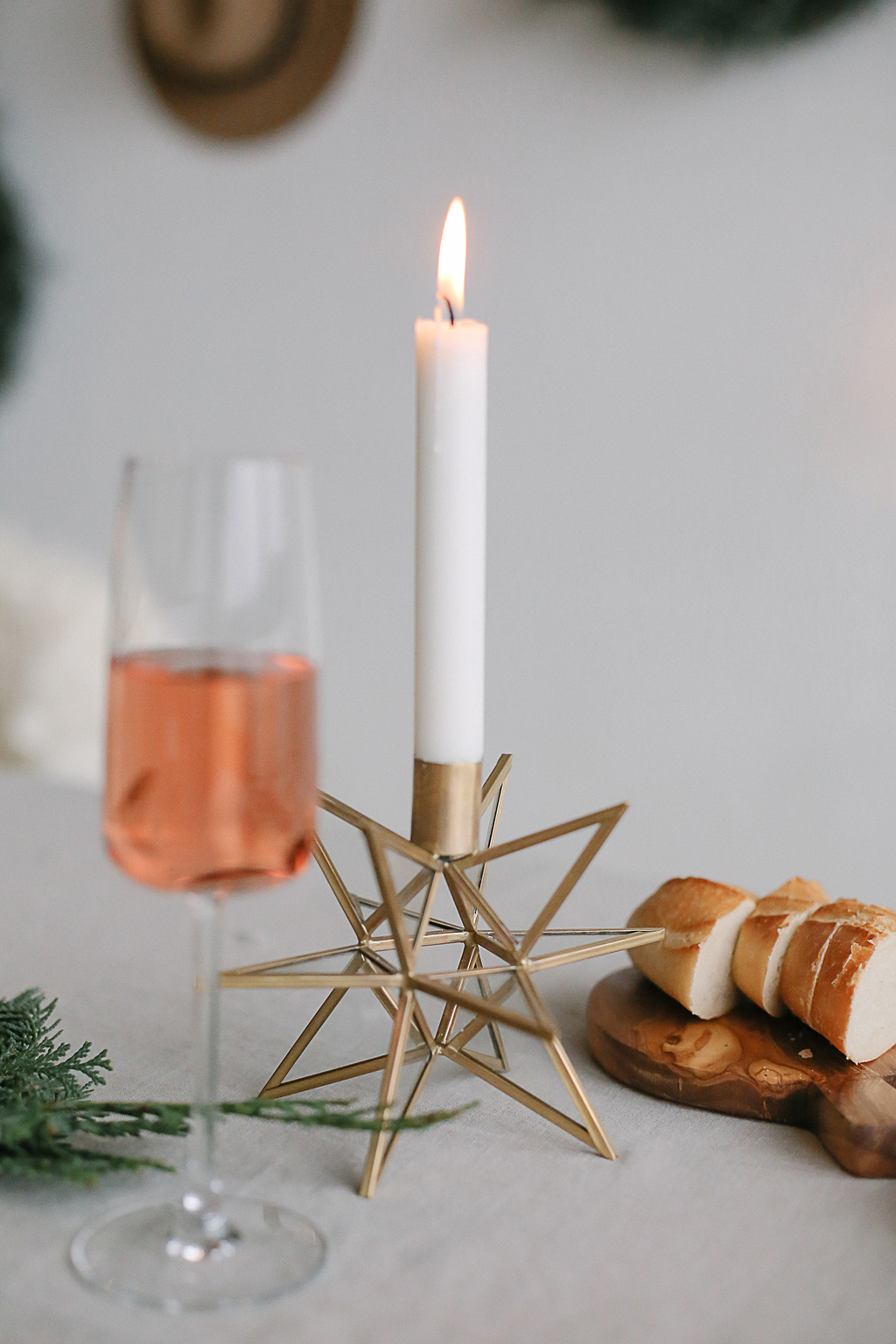 Подсвечник из металла