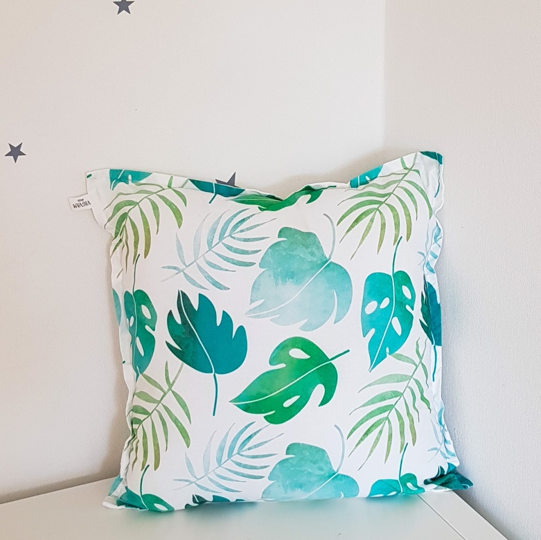 Подушка "Листья"