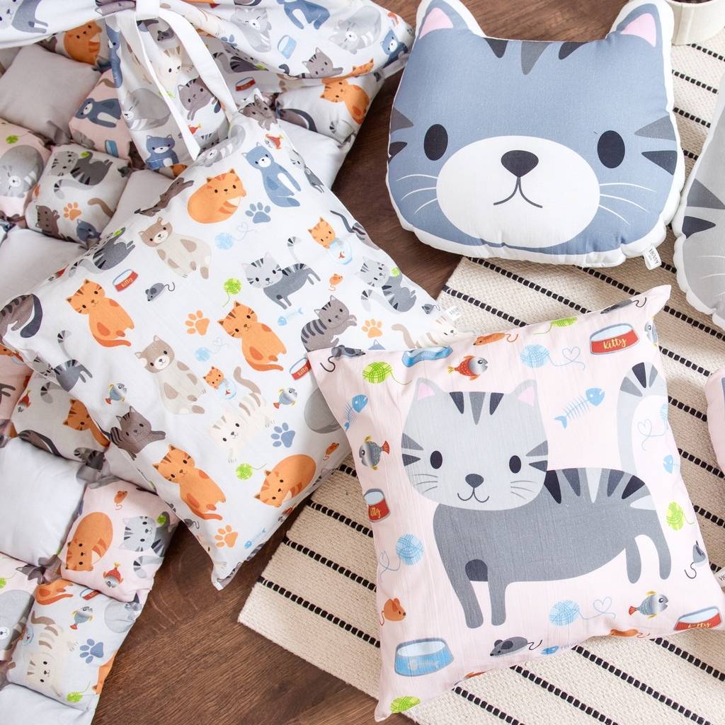 Подушка «Котики»