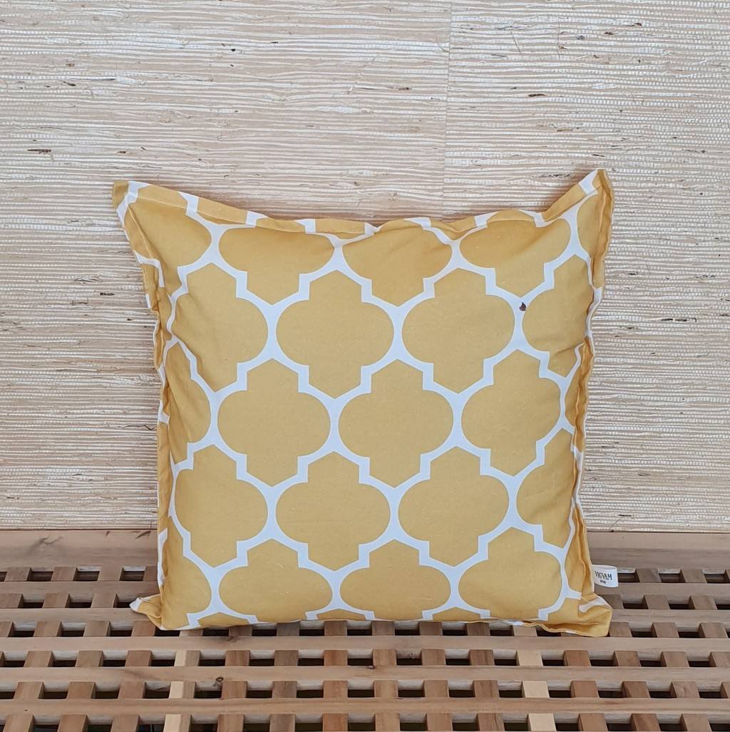Подушка льняная "Орнамент" желтый