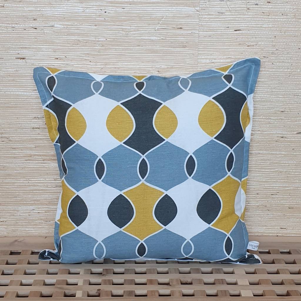 Подушка льняная "Абстракция"