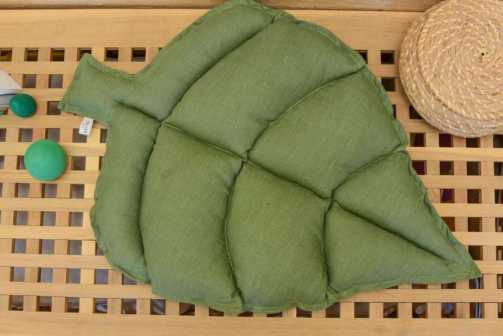 Игрушка-подушка "Листик" (хвоя)