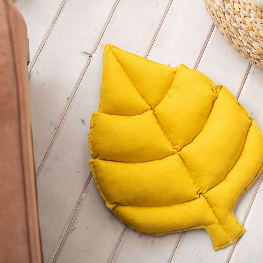 Игрушка-подушка "Листик" (охра)