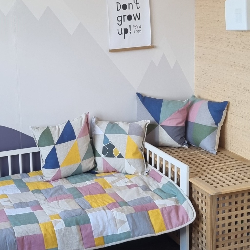 Подушка льняная "Треугольники"