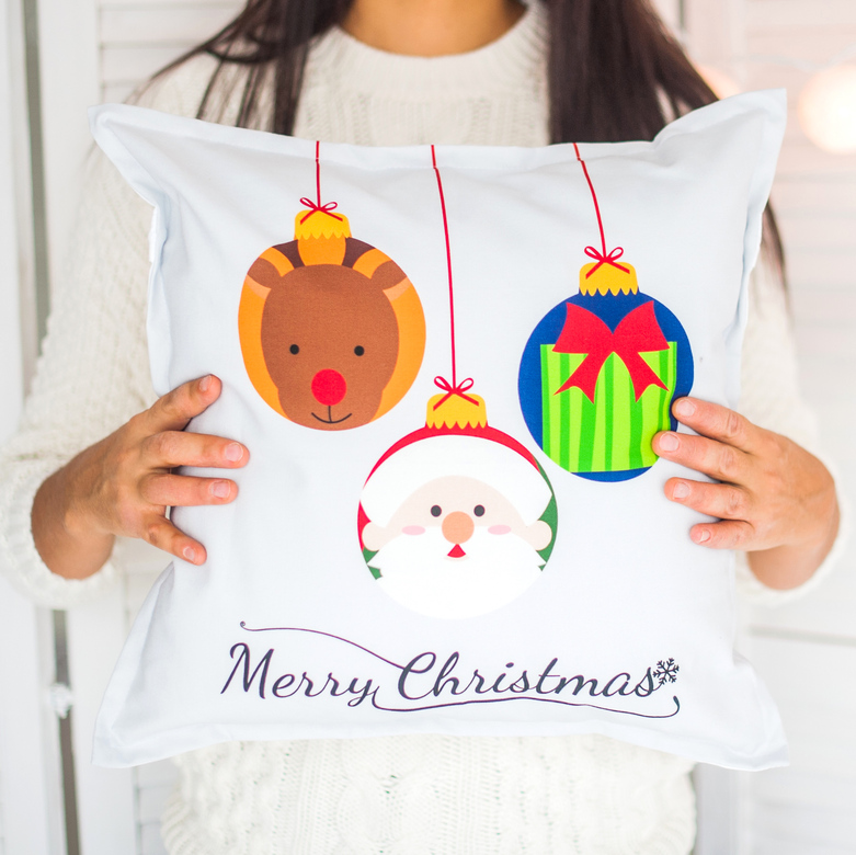 Подушка "Ёлочные шары"