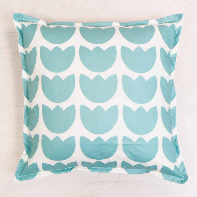 Подушка "Мятные тюльпаны"