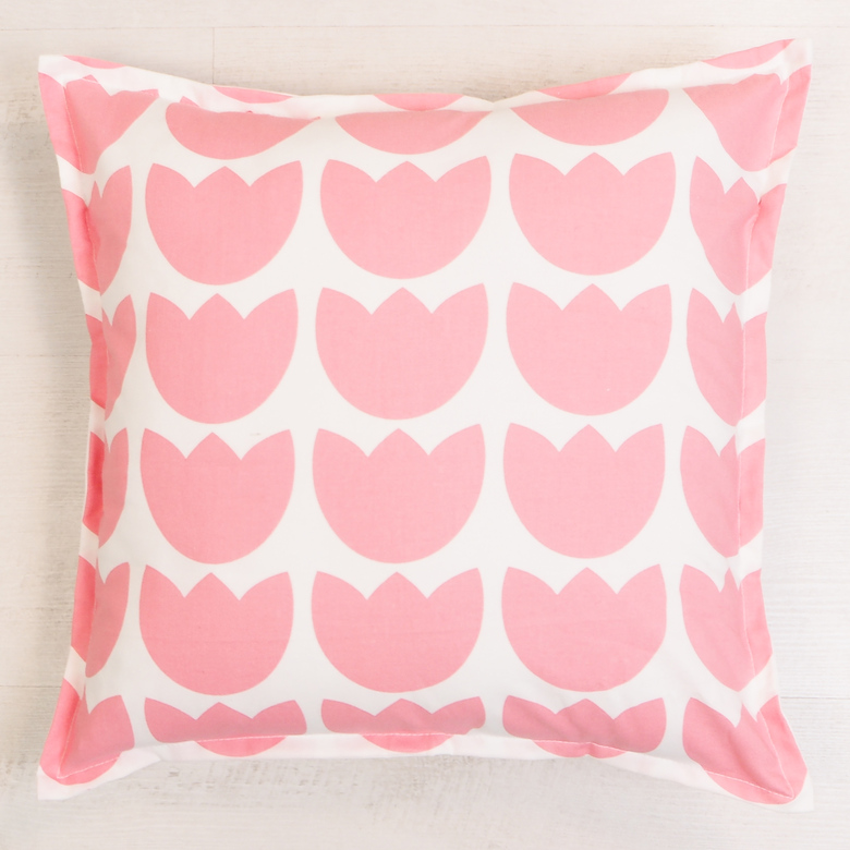 Подушка "Розовые тюльпаны"