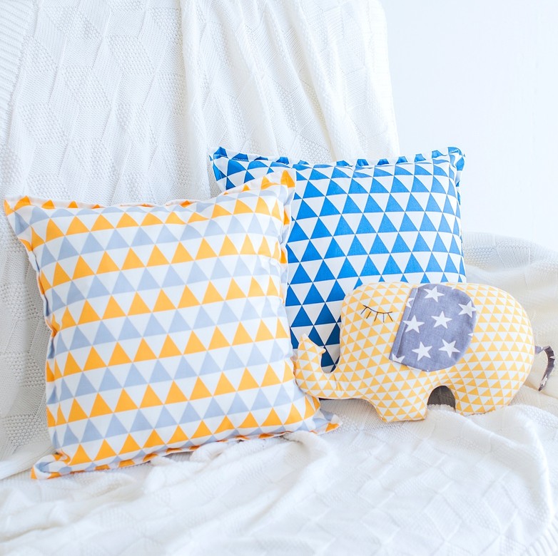 Подарочный набор "2 подушки + Слоник"