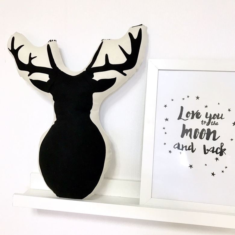 Игрушка "Олень" черный