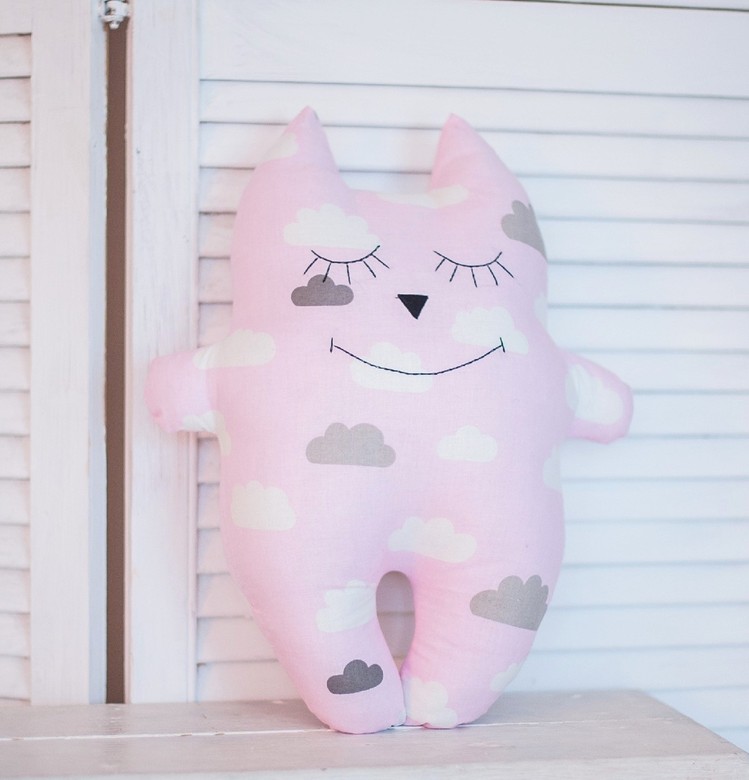 Игрушка "Кот" в розовые облака
