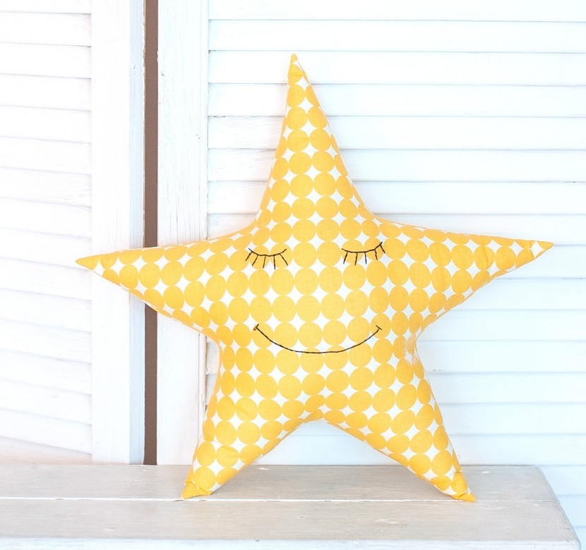 Игрушка "Звездочка" в желтые круги