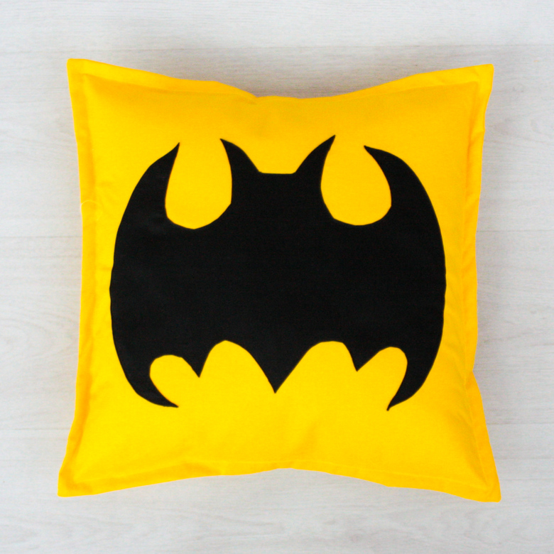 Подушка "Летучая мышь"