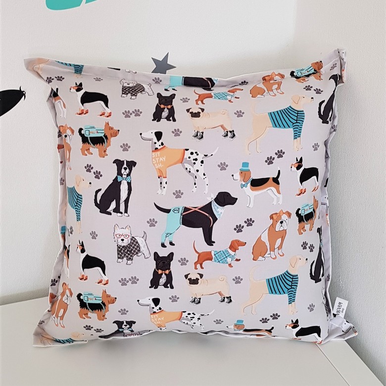 Подушка "Собачки на сером"