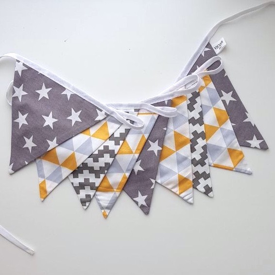 Флажки на ленте "Жёлто-серые"