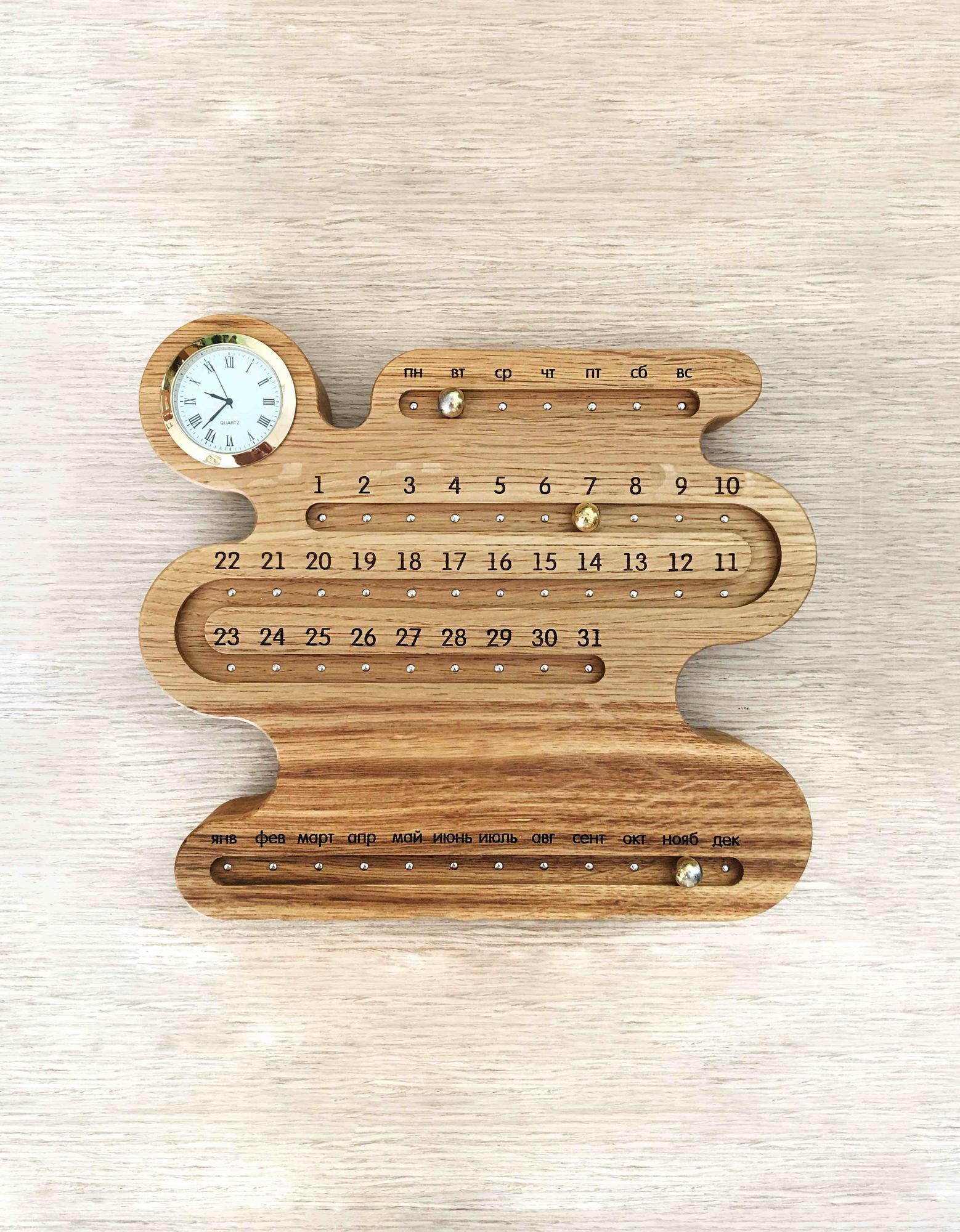 ВЕЧНЫЙ КАЛЕНДАРЬ С ЧАСАМИ МАГНИТНЫЙ