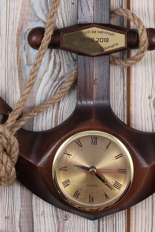 ДЕРЕВЯННЫЕ ЧАСЫ ЯКОРЬ
