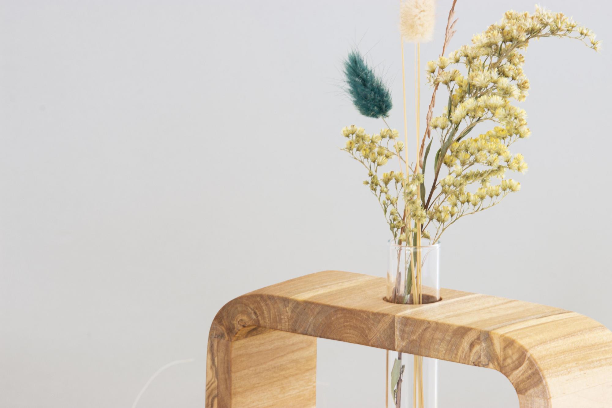 ВАЗА С КОЛБОЙ "ОКНО"