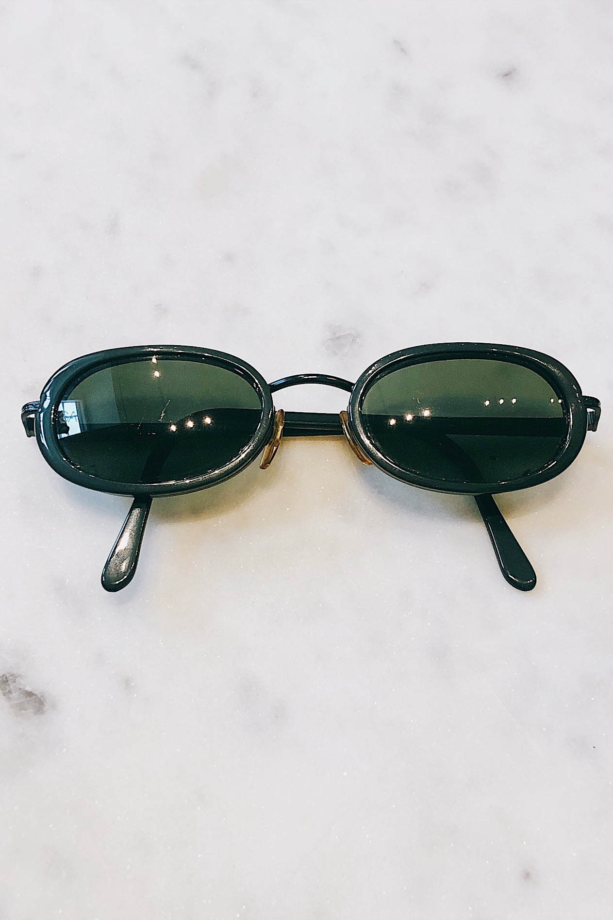 Солнцезащитные очки Giorgio Armani