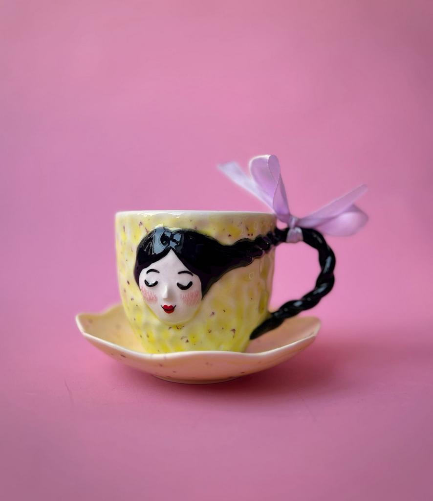 Чашка с блюдцем «Девица с косицей» Mimosa