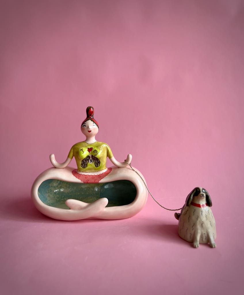 Хранительница со спаниелем