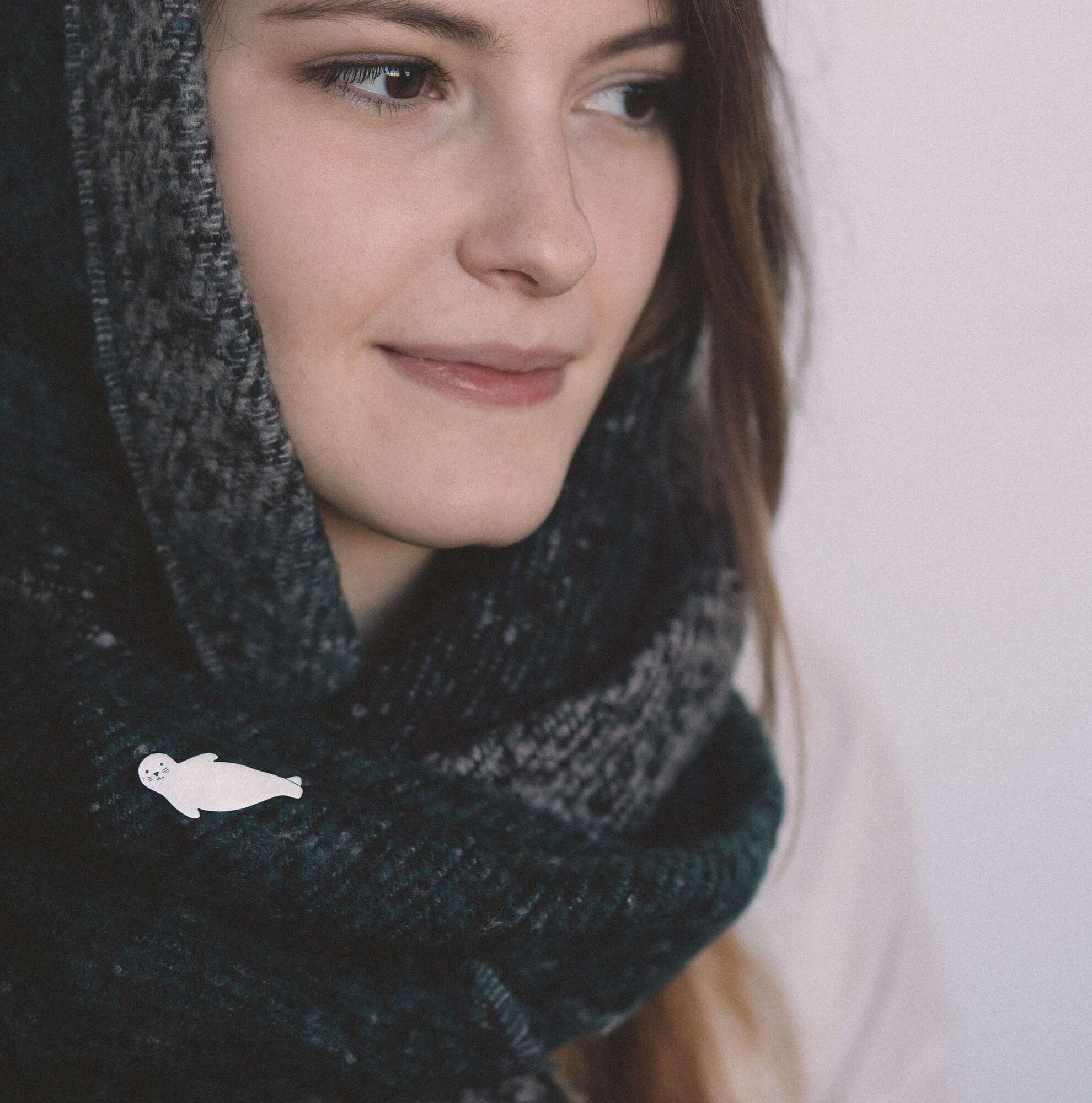 Тюлень Брошь