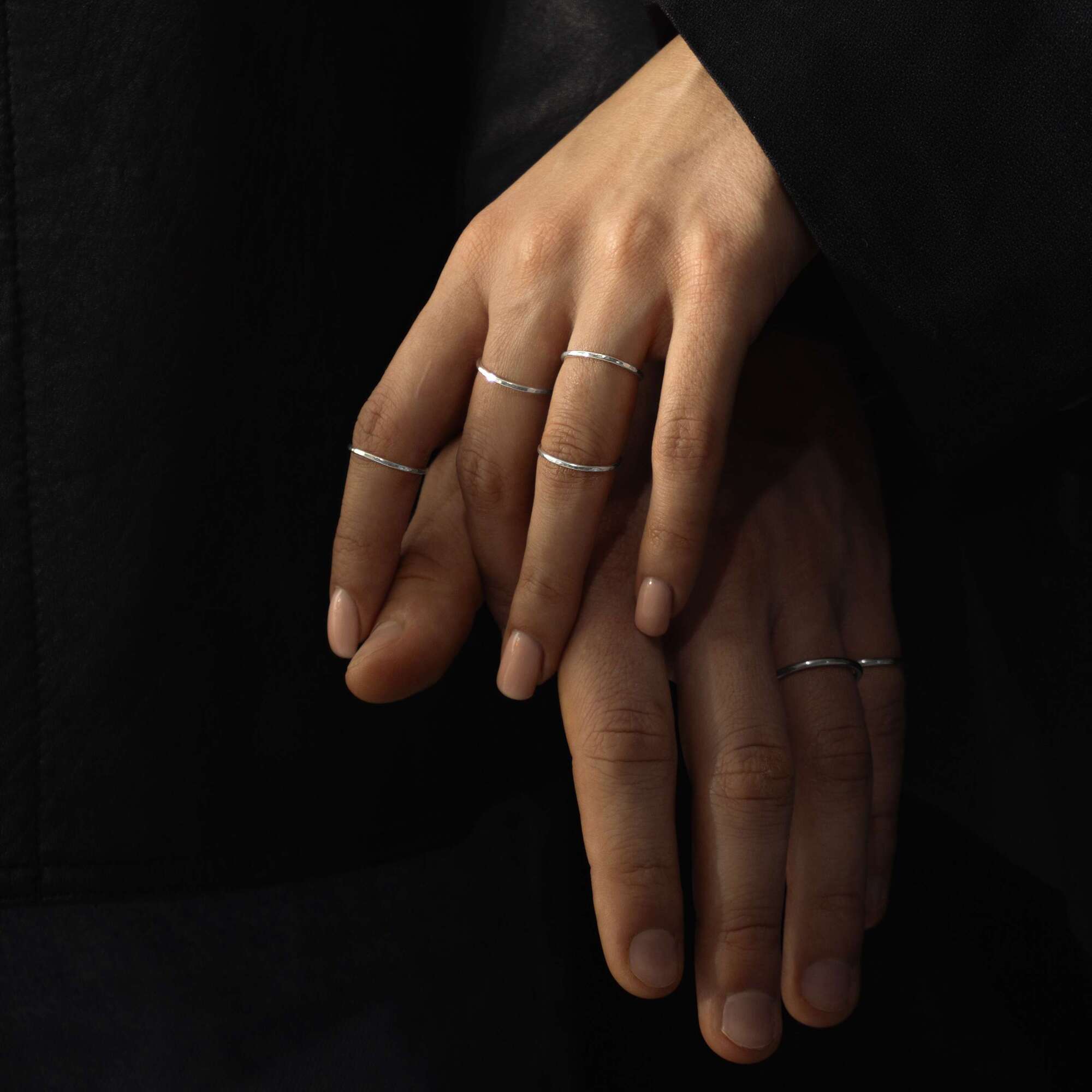 Тонкое Кольцо с Чеканкой 1.2 мм