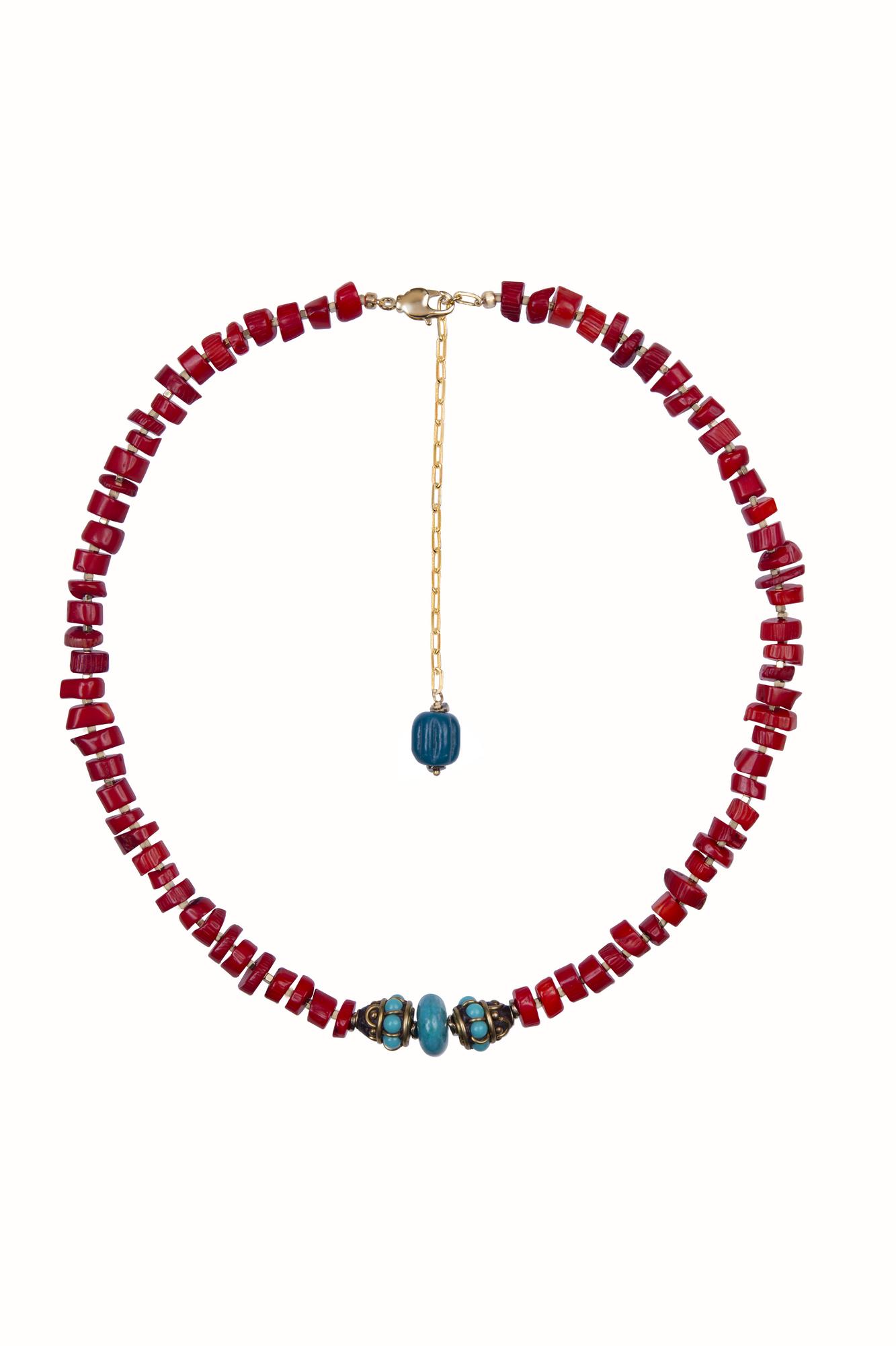 Колье из коралла с бирюзой