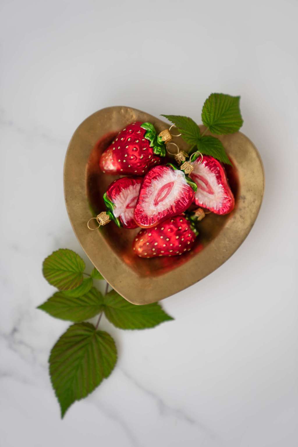 Половинка клубники мини