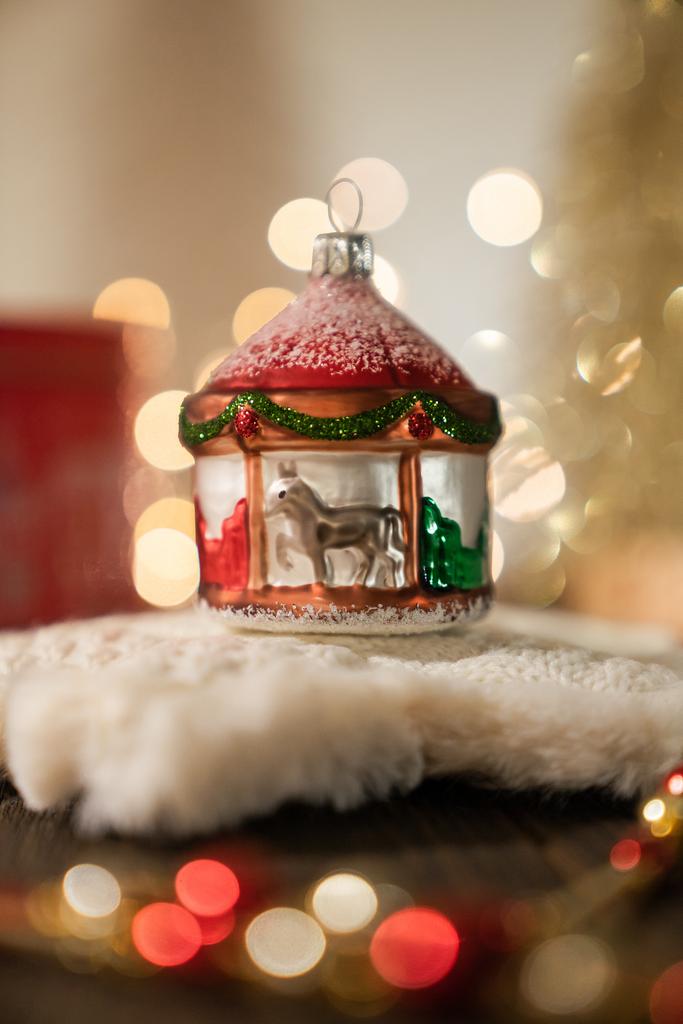 Карусель объемная