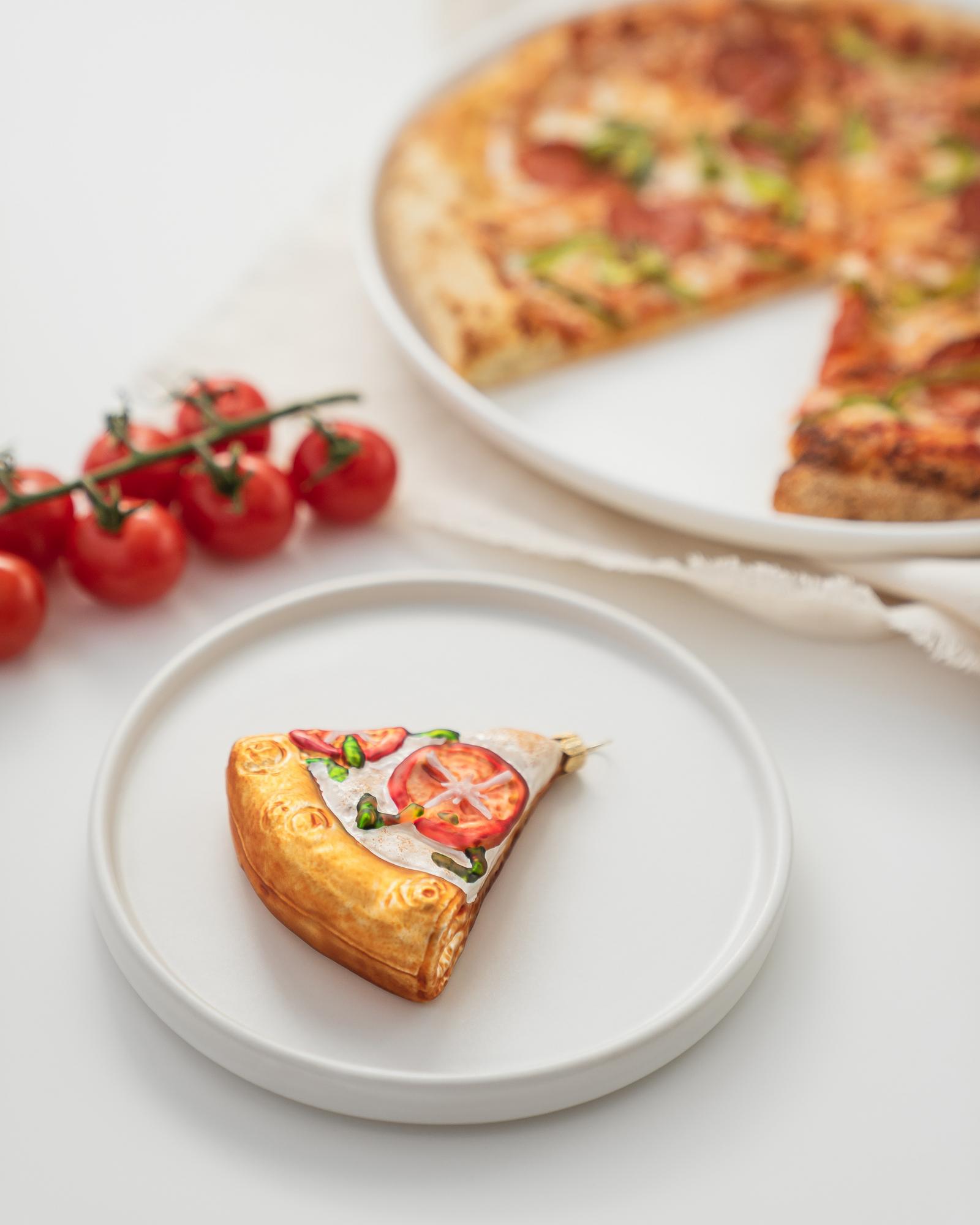 Елочная игрушка "Кусочек пиццы"