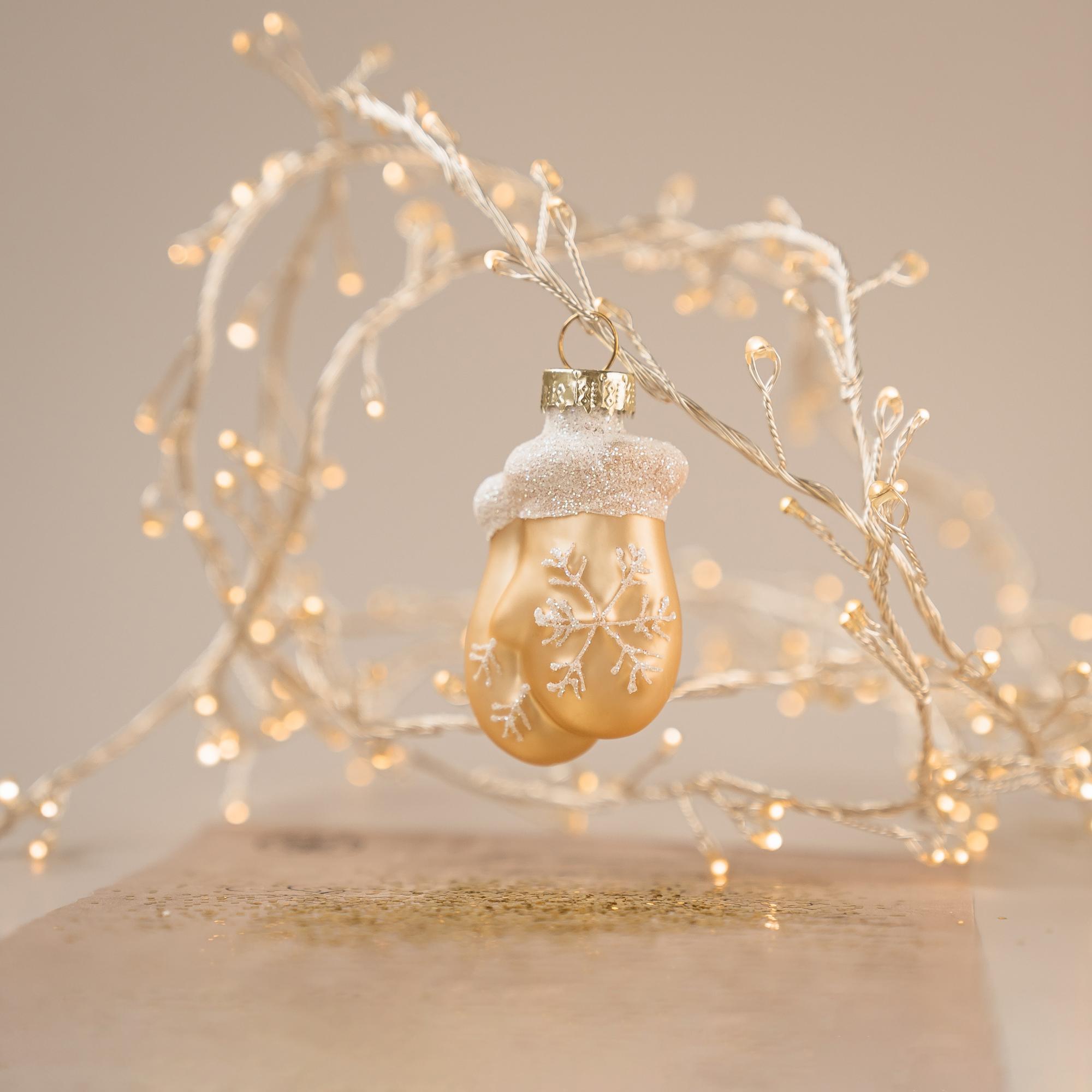 Стеклянная елочная игрушка "Варежки"