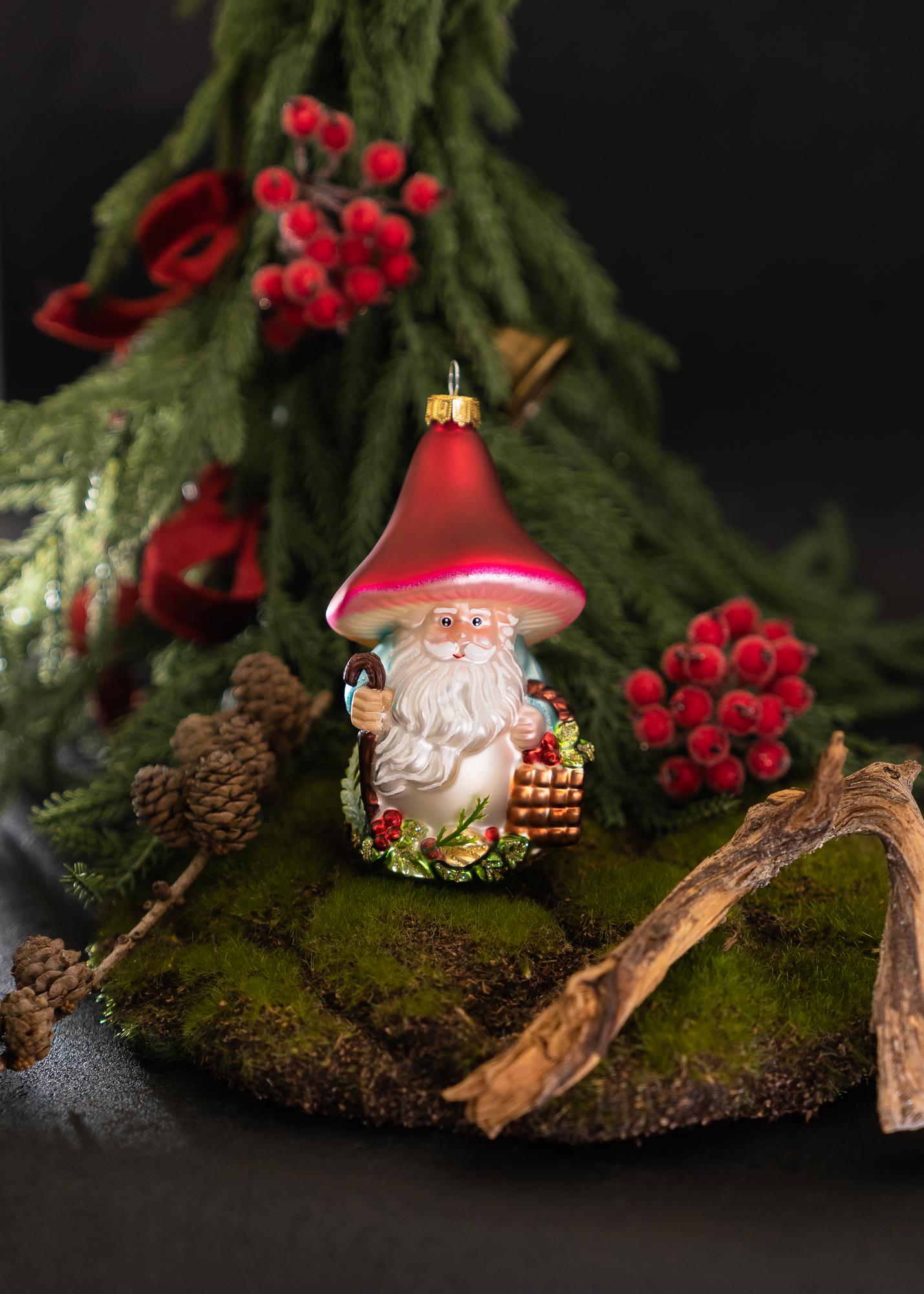 Стеклянная елочная игрушка "Лесовичок"