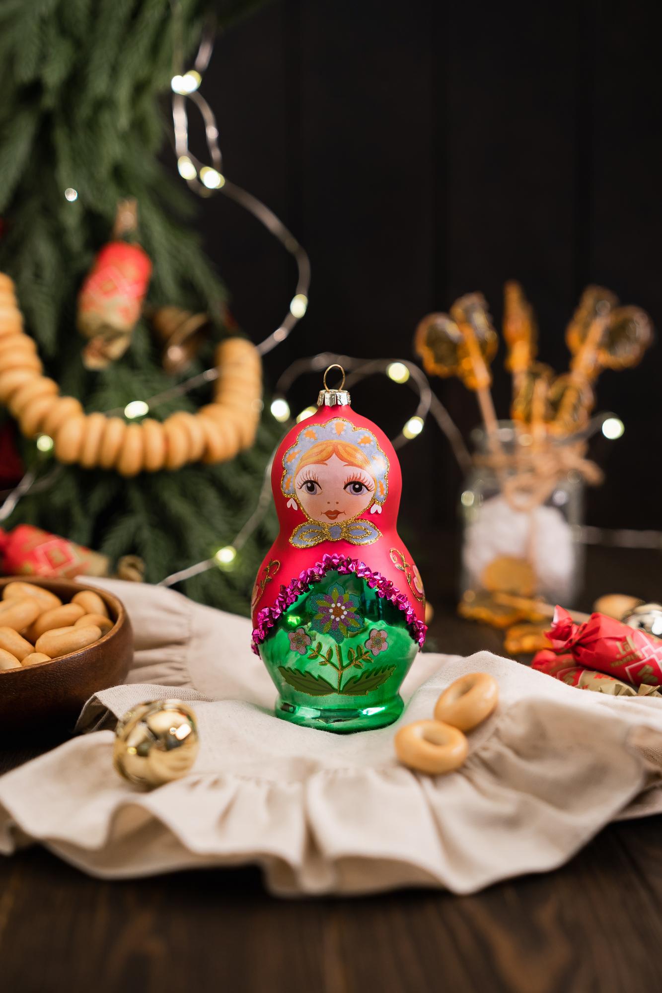 Елочная игрушка "Матрешка"