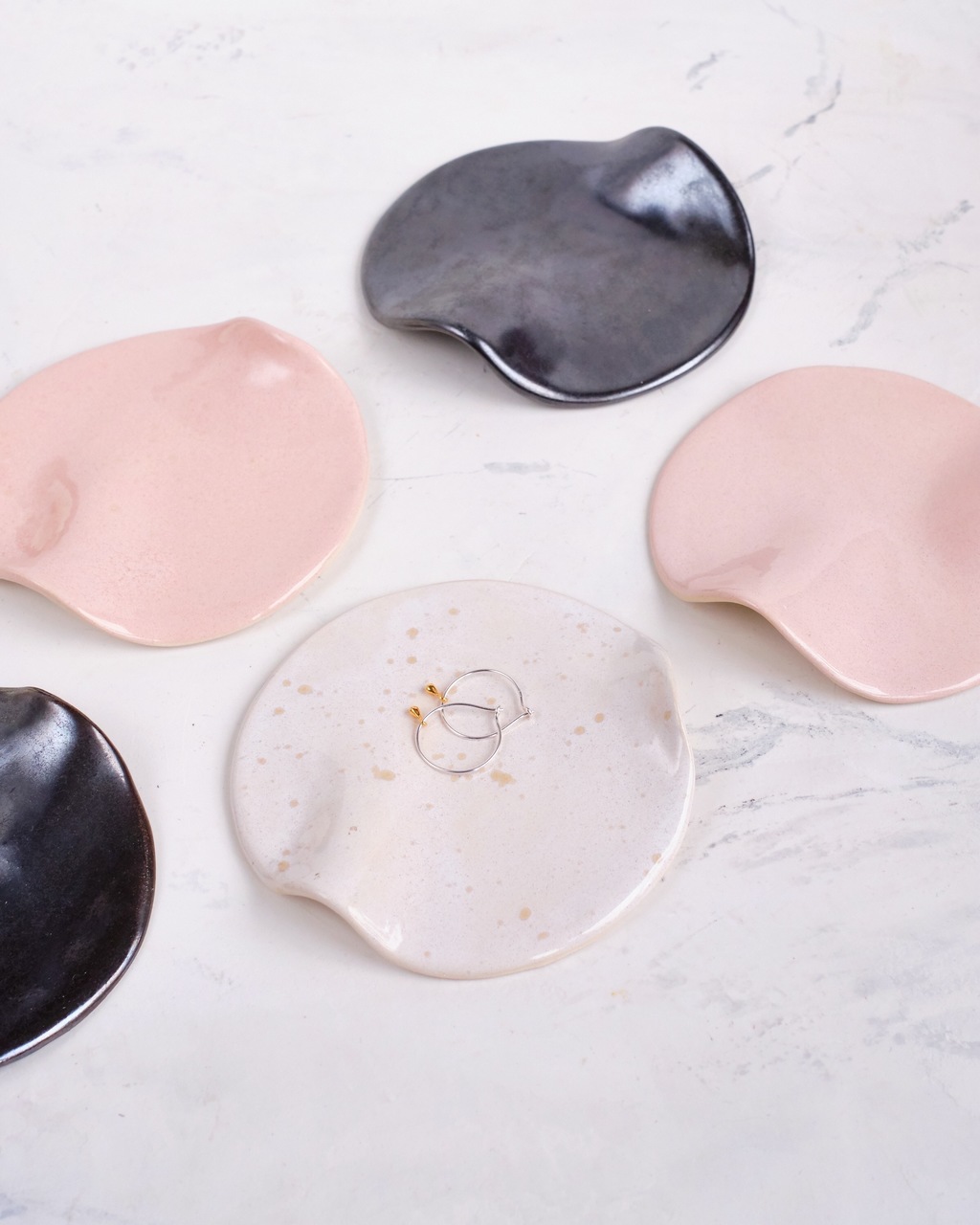 Блюдце для украшений (три цвета)