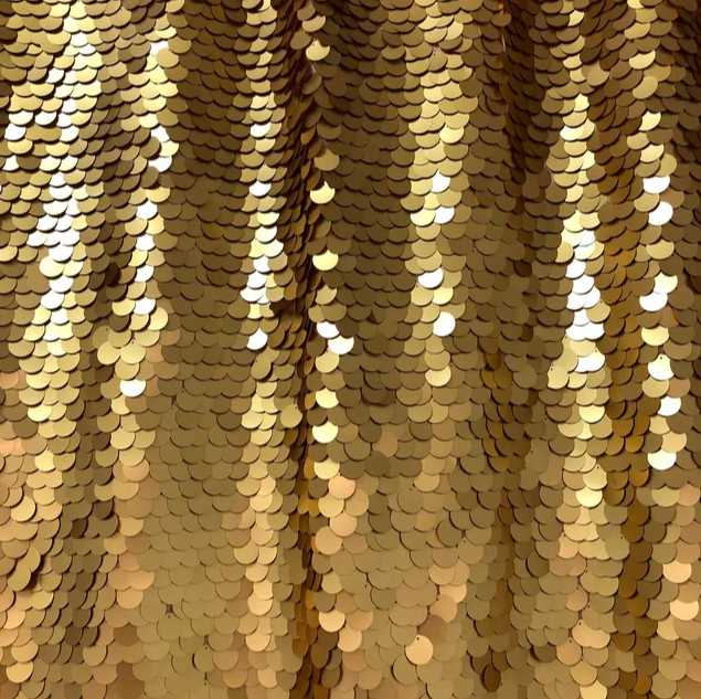 Скатерть золото 500х270 см