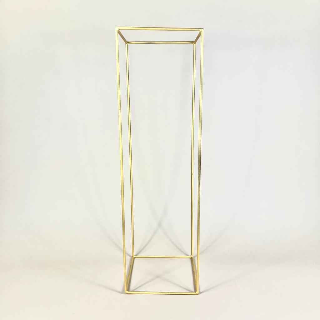 Стойка параллелепипед золото