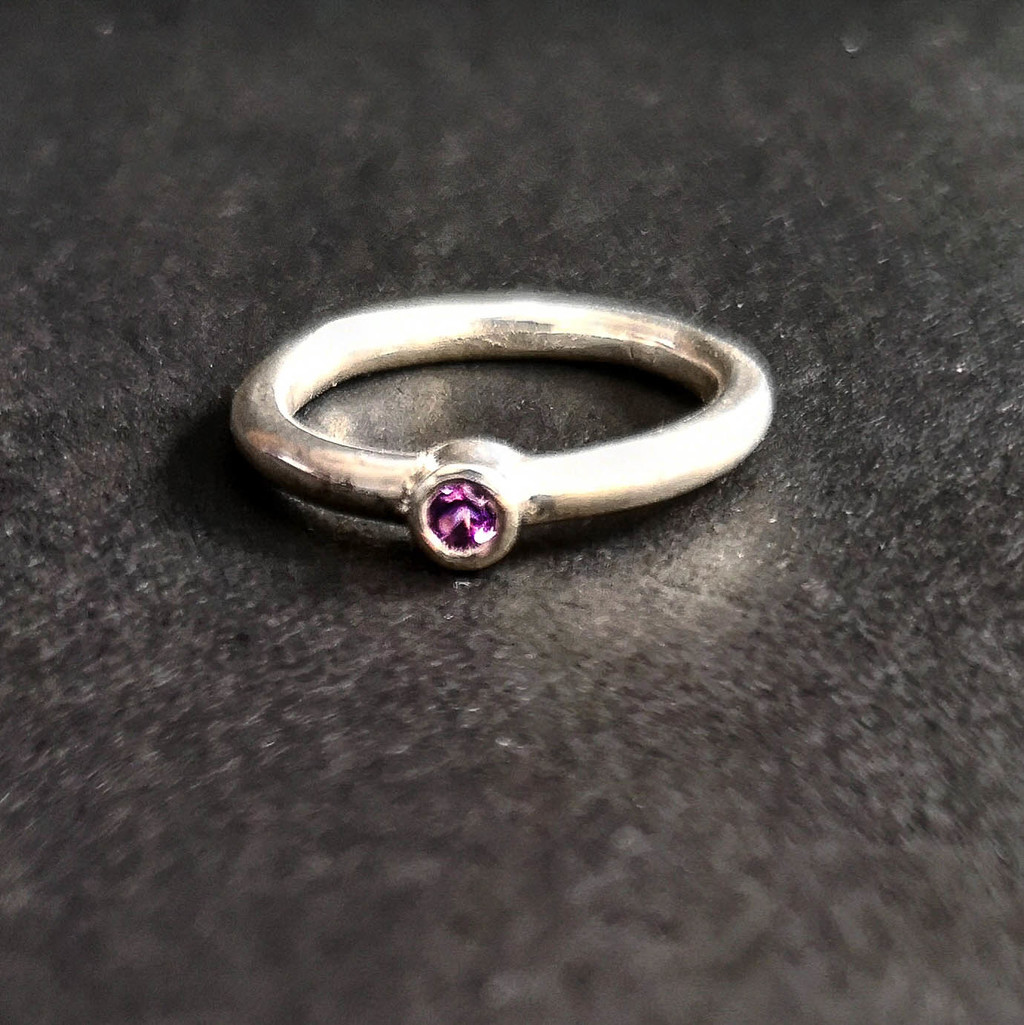 Кольцо с аметистом