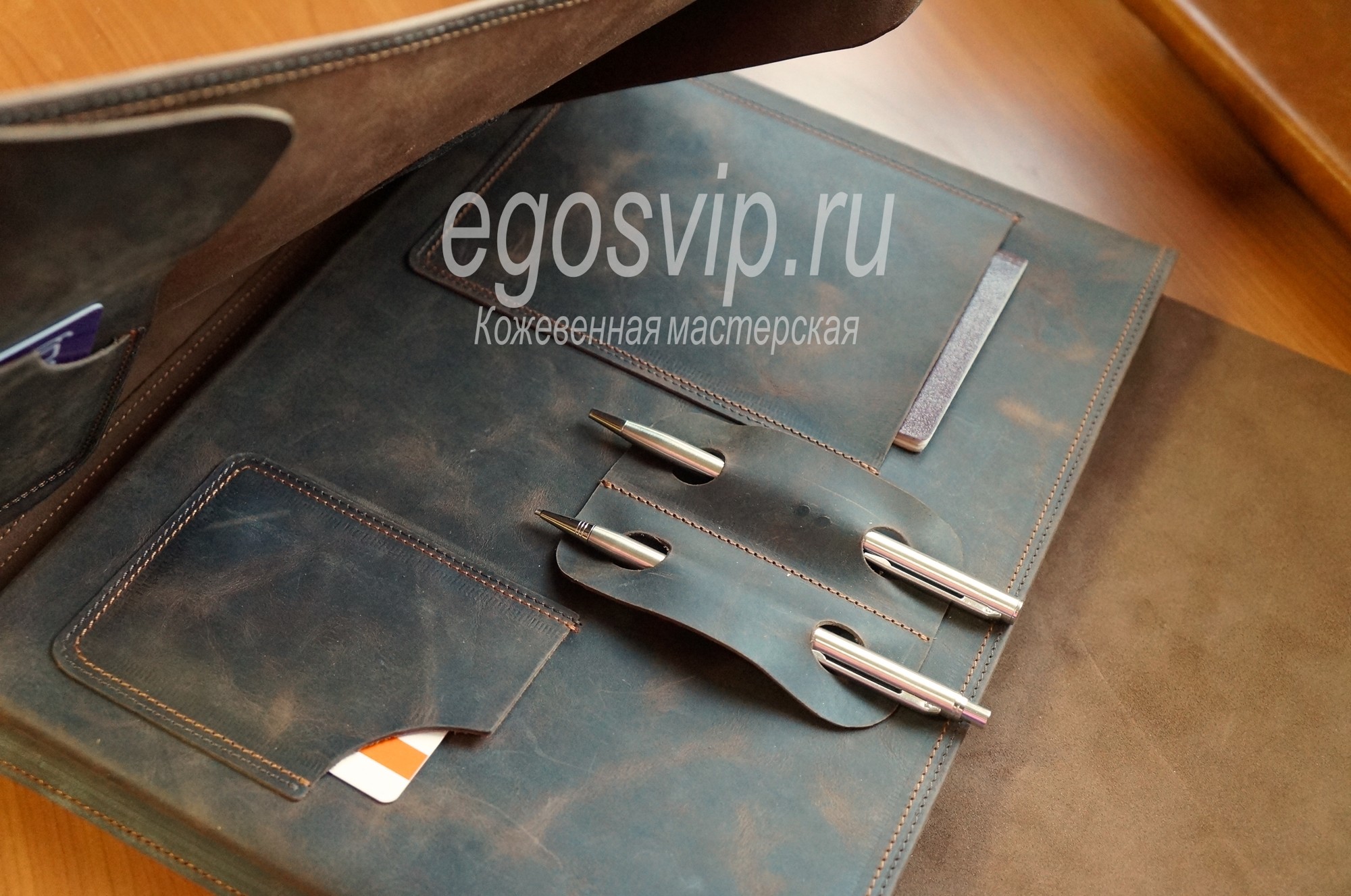 Кожаная папка-раскладушка с отделом для ноутбука и документов / модель 92 коричневая