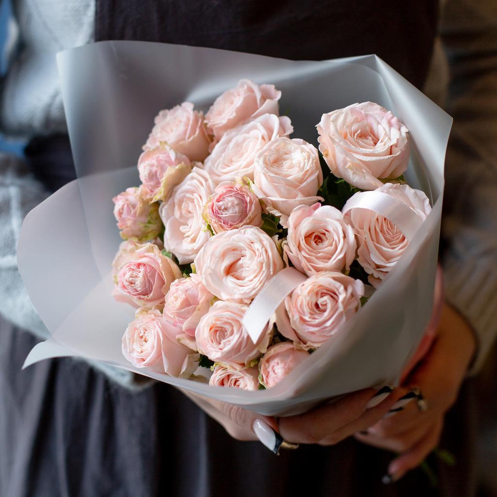 Пионовидные розы "Бомбастик"