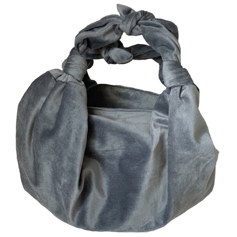 "POUCH"