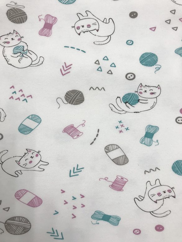 Интерлок "Кошки с клубочками"