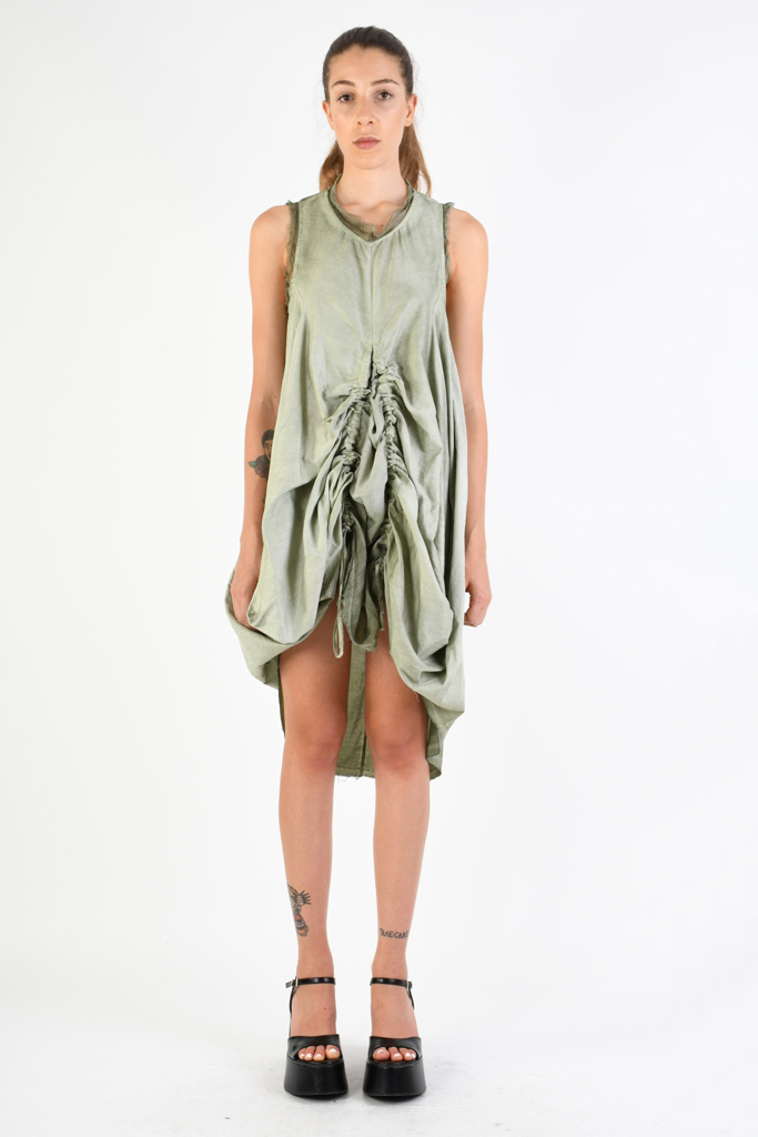 Платье со вставкой из шелковой вискозы и вертикальными кулисками SM