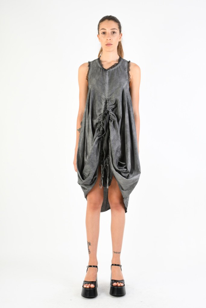 Платье со вставкой из шелковой вискозы и вертикальными кулисками SM