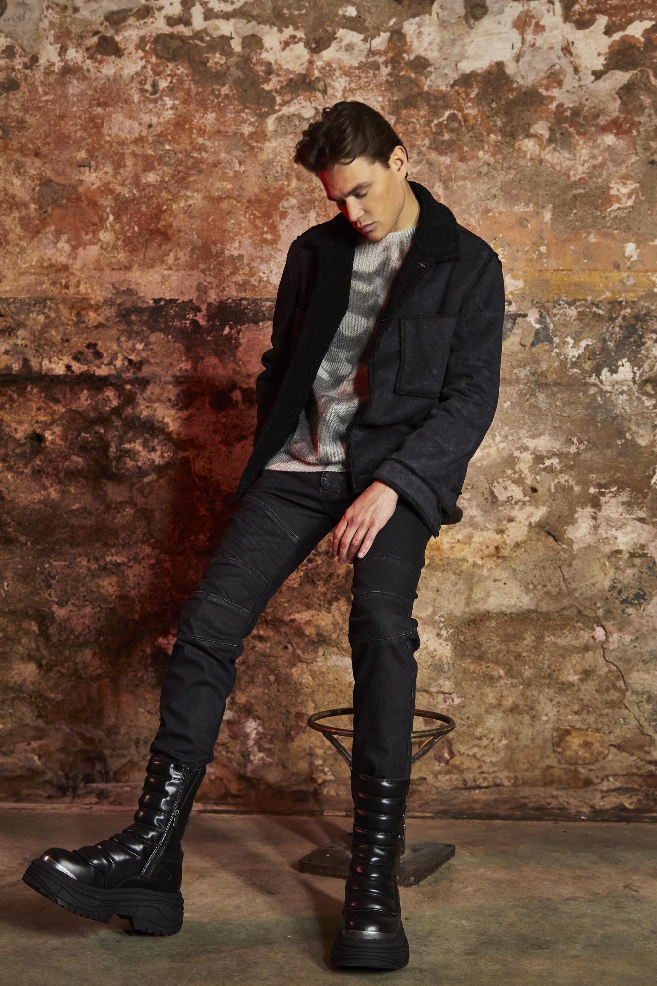 Короткая дубленка из эко-овчины с накладными карманами Xagon