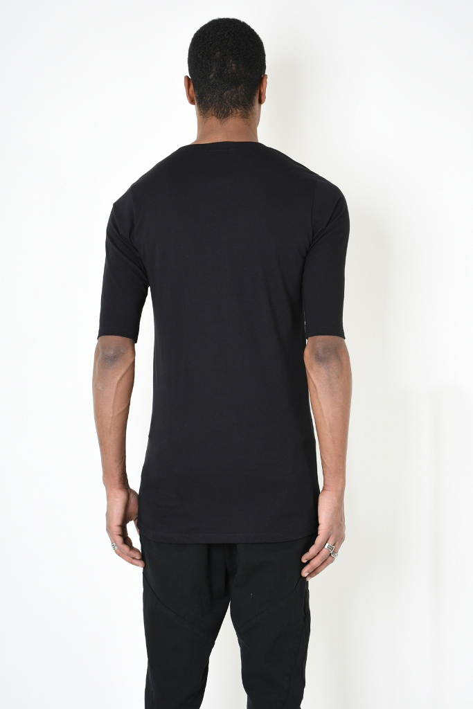 Минималистичная футболка с вертикальным швом LH