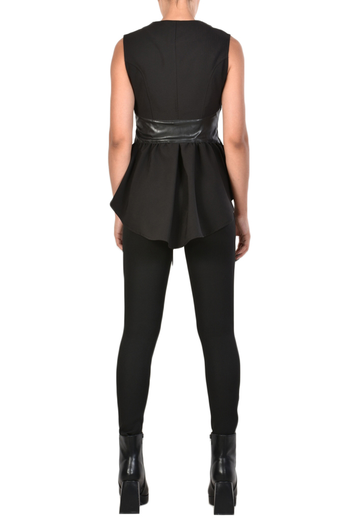 Жилет со вставкой из экокожи LH