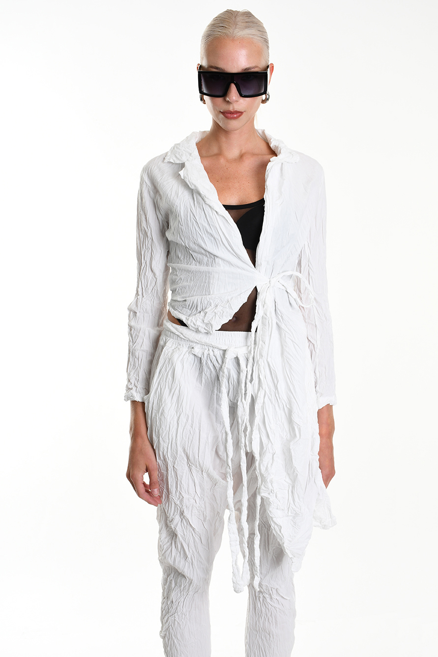 Асимметричный жакет из мятого хлопка с завязками на талии LH