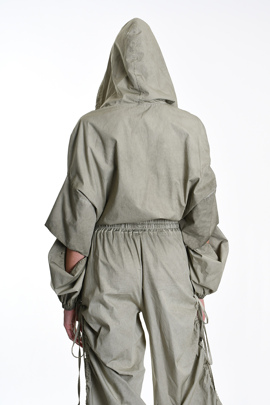 Хлопковый бомбер с капюшоном и съемными рукавами LH