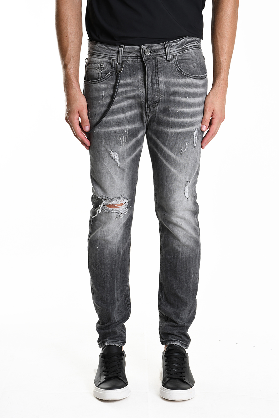 Серые джинсы с разрывами и потертостями Xagon